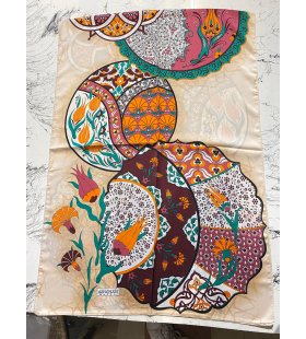 KEÇESİZ İPEKSİ ŞAL KOD: VANENSİS 18